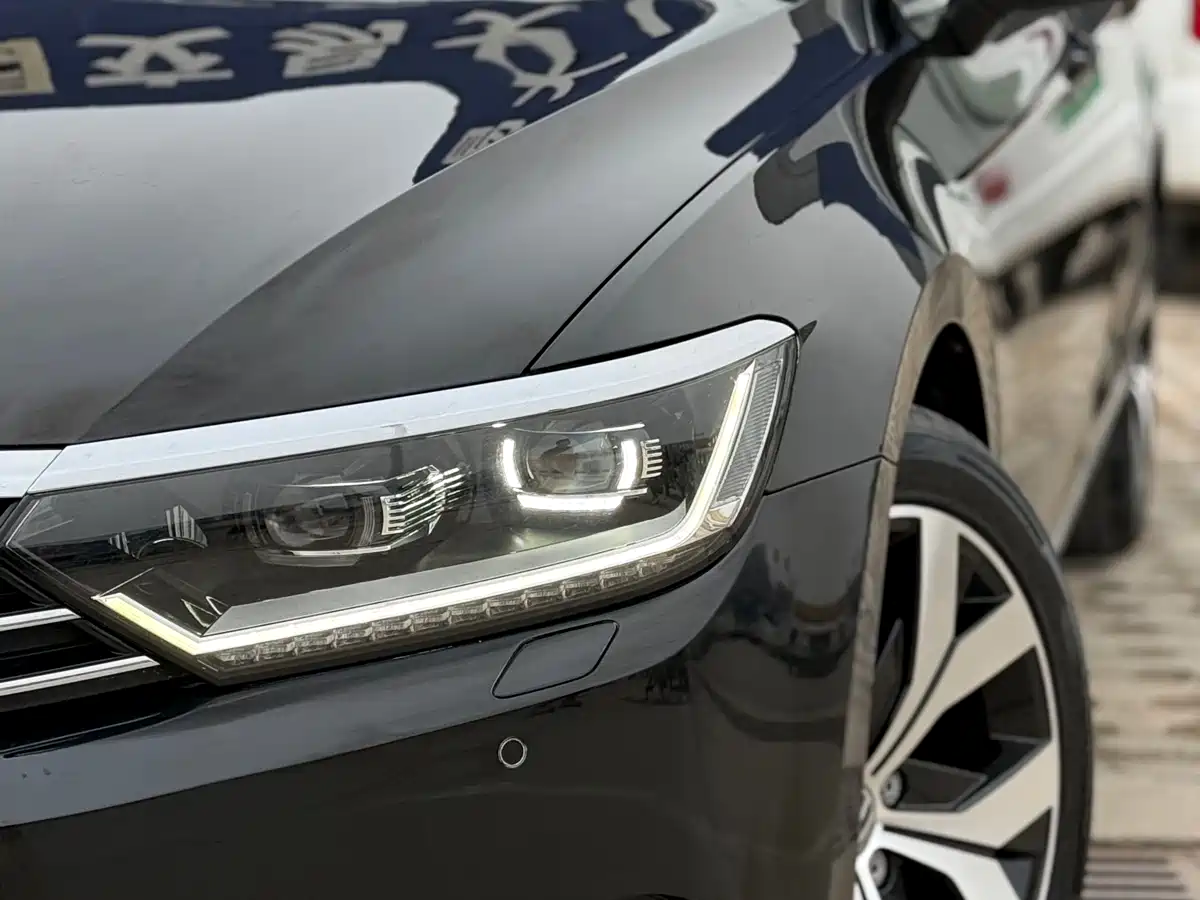 Volkswagen Magotan 2018 330TSI DSG Premium фото 13