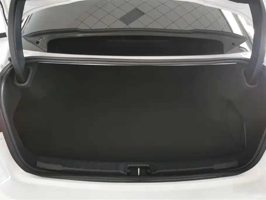 Lynk & Co 03 2022 1.5TD DCT Power Pro фото 4