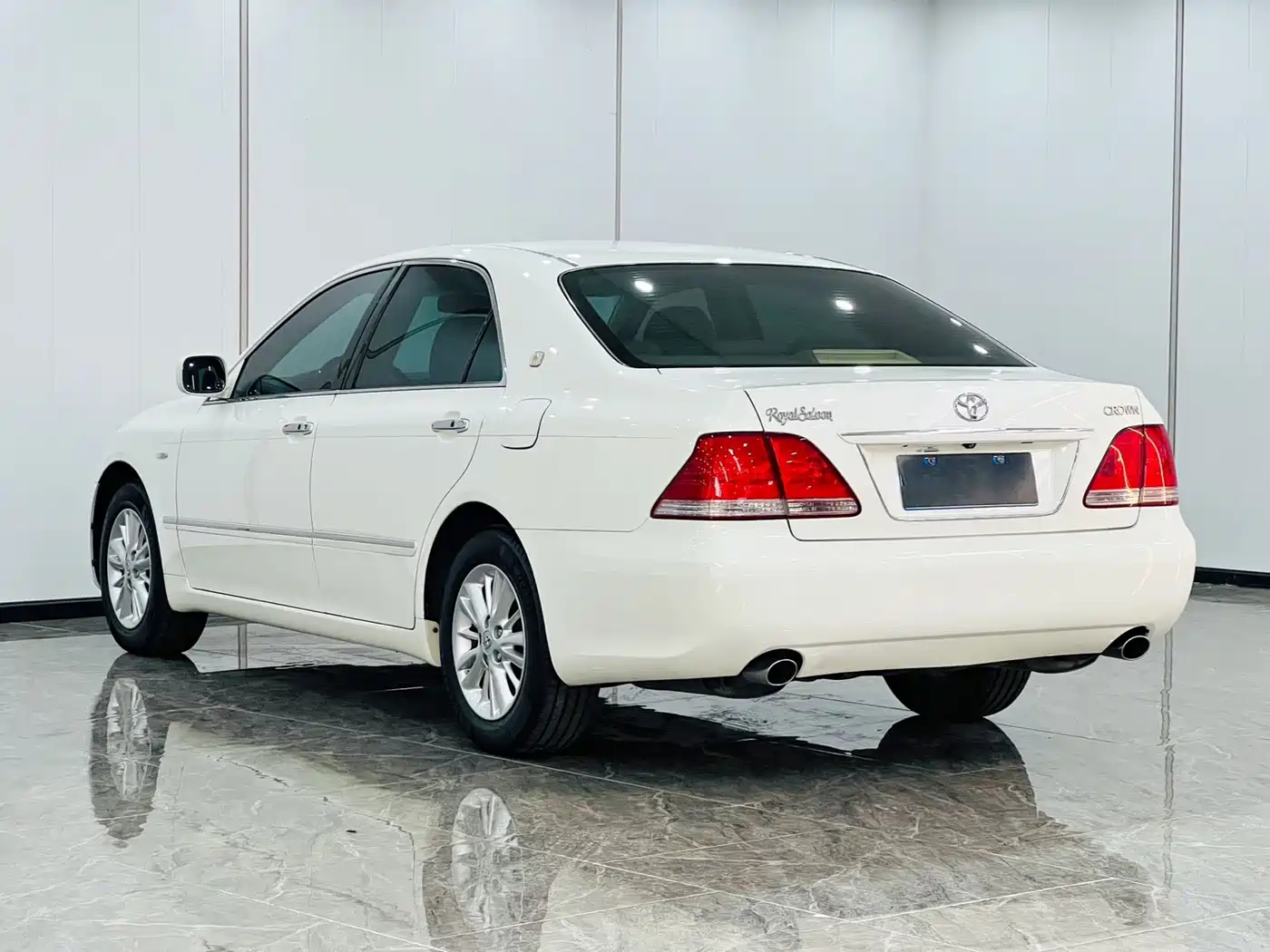 Toyota Crown 2005 Model 3.0L Royal фото 5