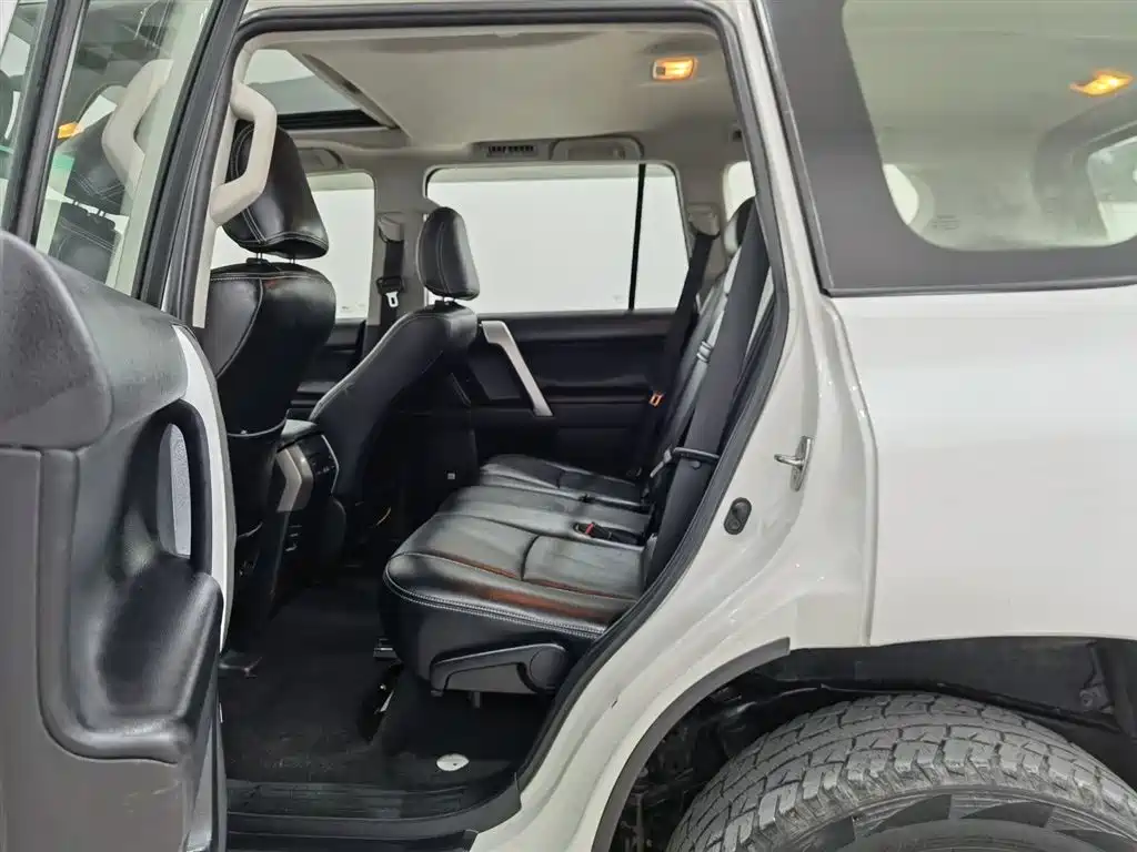 Toyota Prado 2018 3.5L Auto SX фото 15