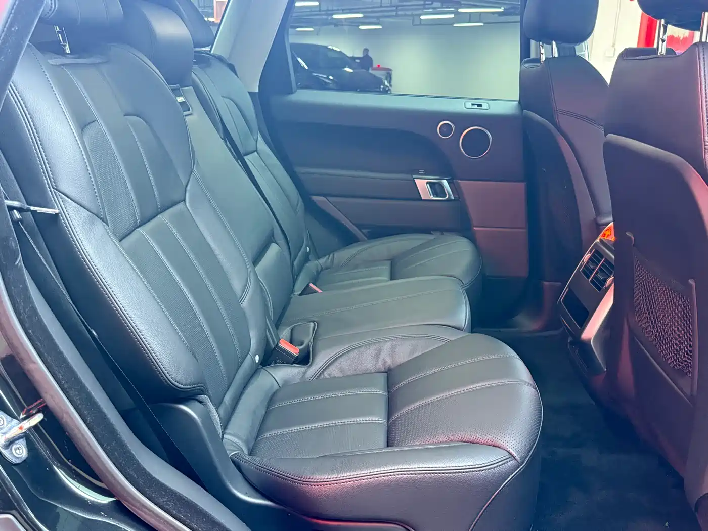 Land Rover Range Rover Sport 2017 3.0 SC V6 SE фото 8