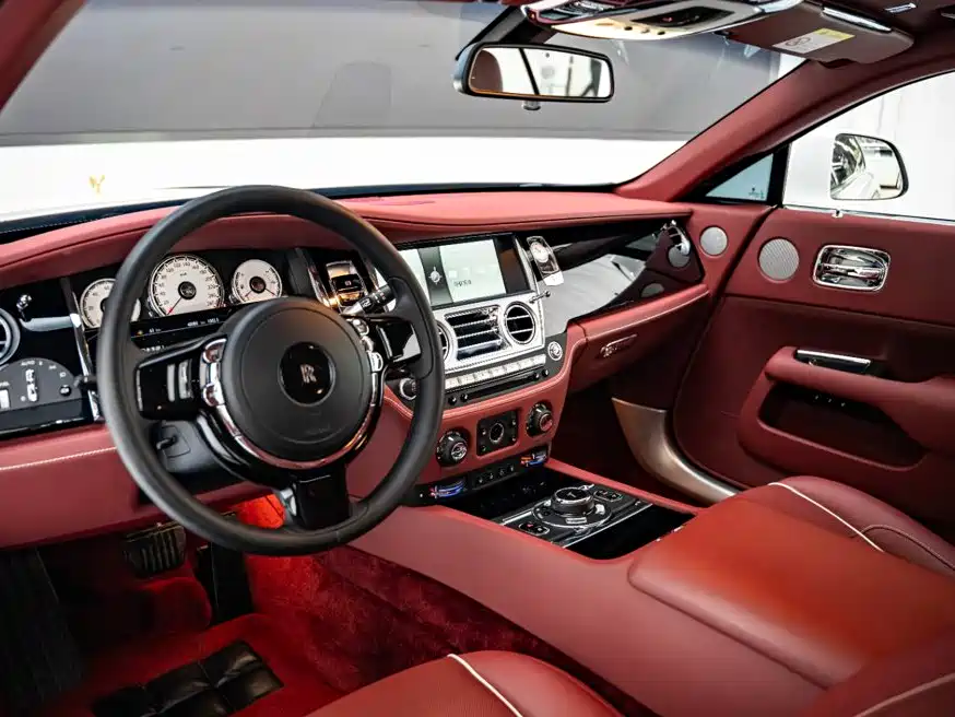 Фото 6 - Rolls-Royce Wraith