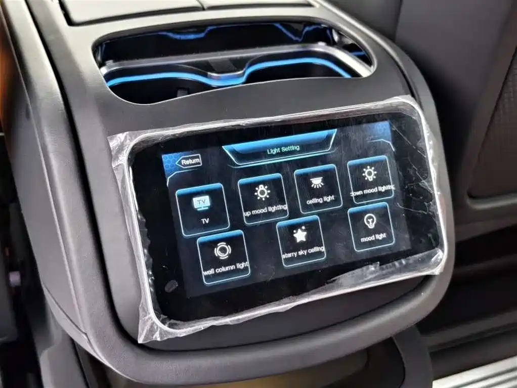 Mercedes-Benz Vito 2023 2.0T Business 7-Seater фото 9