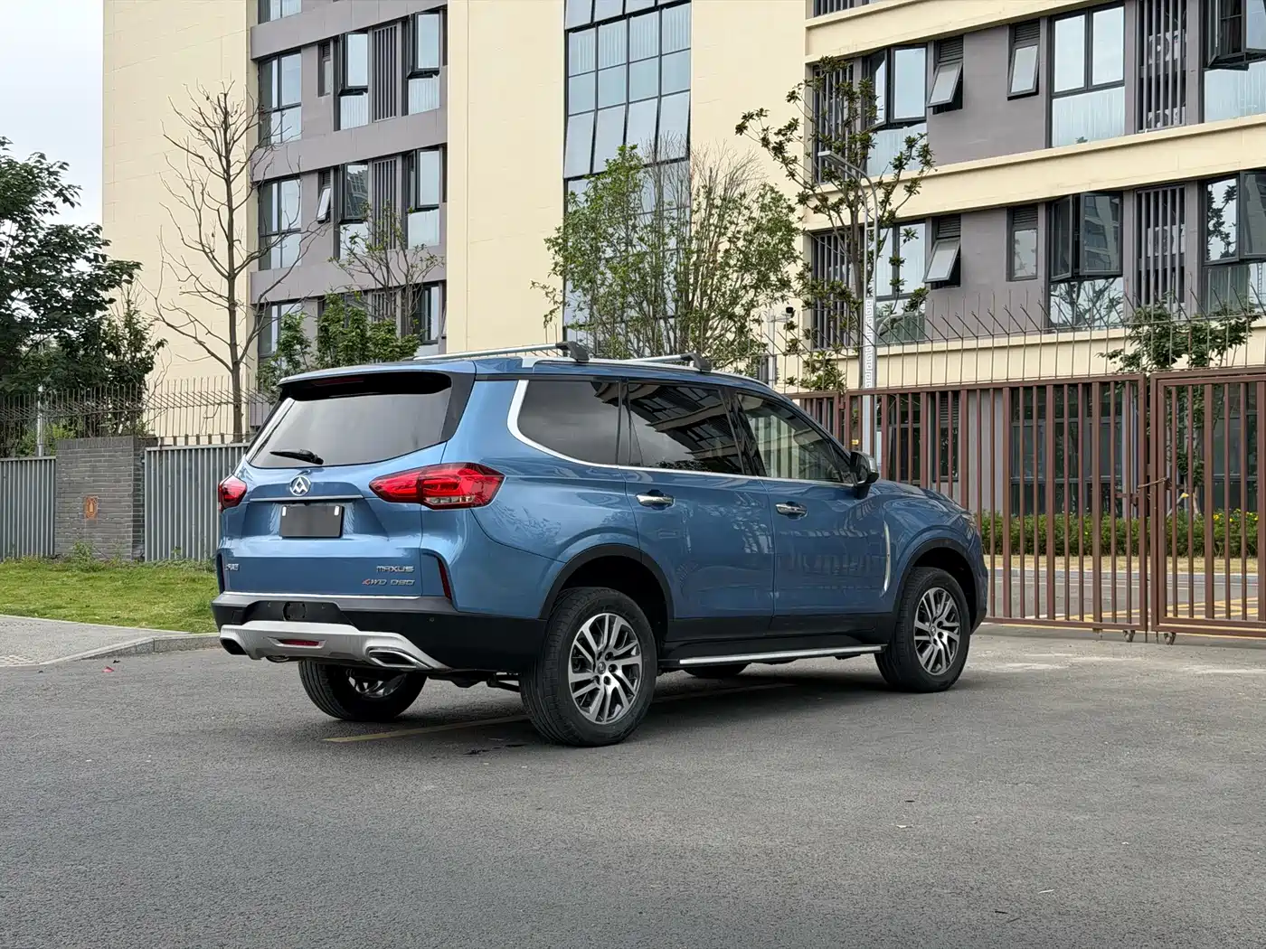 SAIC Maxus D90 2017 2.0T Automatic 4WD Sirius фото 24