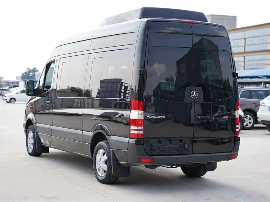 Mercedes-Benz Sprinter 2016 2014 Model 2.1T Excellent Travel Medium Wheelbase