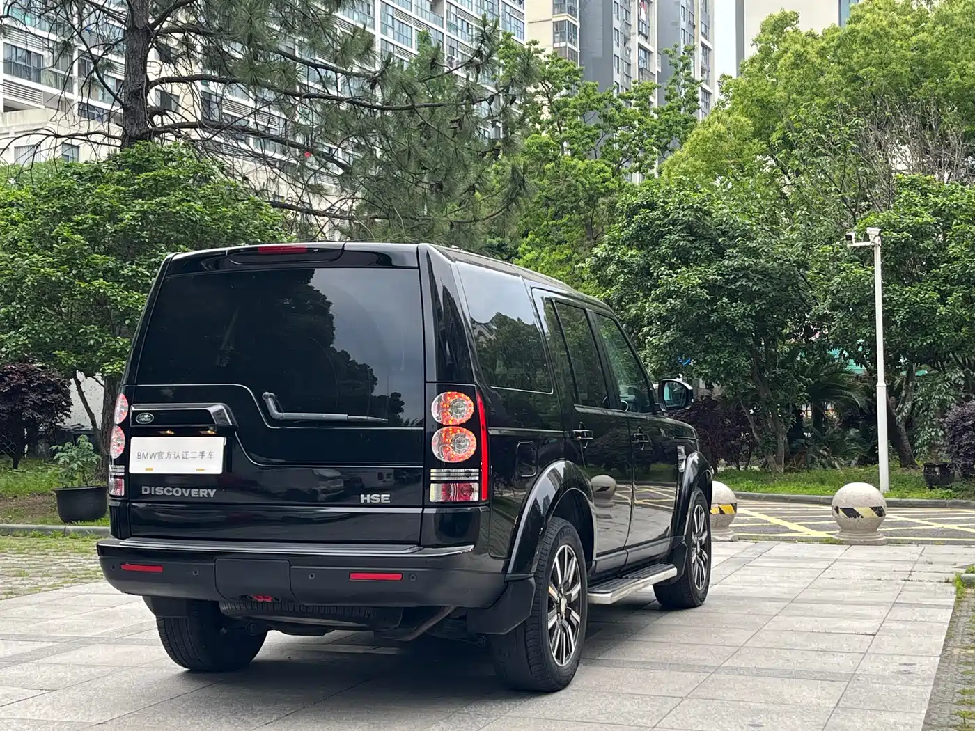 Land Rover Discovery 2015 3.0 SDV6 HSE Diesel фото 16