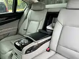 Фото 15 - BMW 7 Series
