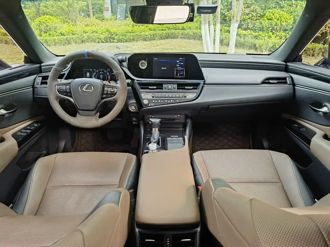 Lexus ES 2021 200 Excellence Edition фото 11