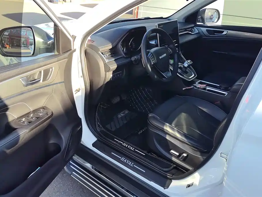 Haval M6 2021 PLUS 1.5T DCT Premium Smart Connect фото 9