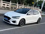 Фото 1 - Ford Focus