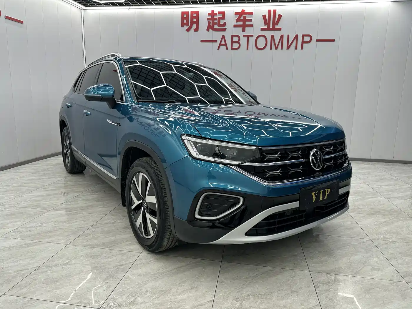 Volkswagen Tayron 2023 280TSI 2WD Luxury Plus Advanced Edition фото 2