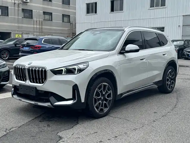 BMW X1 2023 xDrive25Li X Design Package