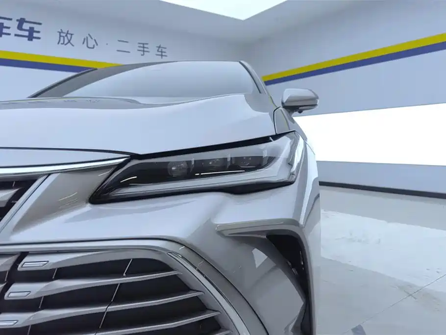 Toyota Avalon 2024 Hybrid 2.0L Luxury Edition фото 5