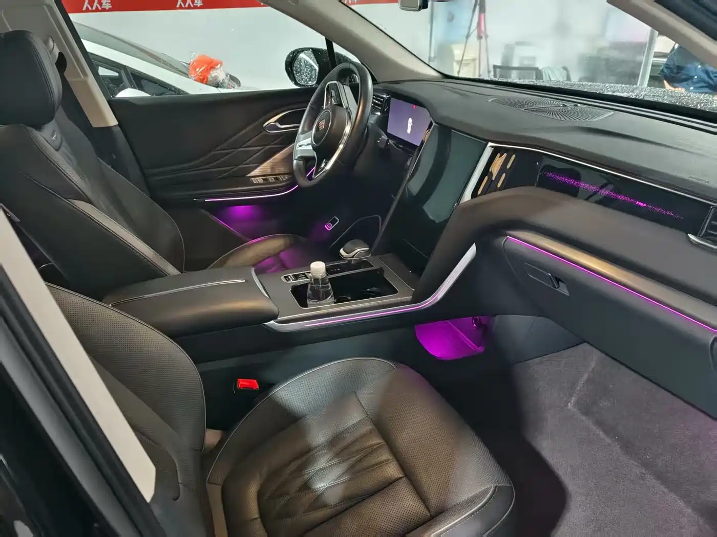 Hongqi HS7 PHEV 2024 2.0T PHEV 4WD Flagship Edition 6-seater фото 7