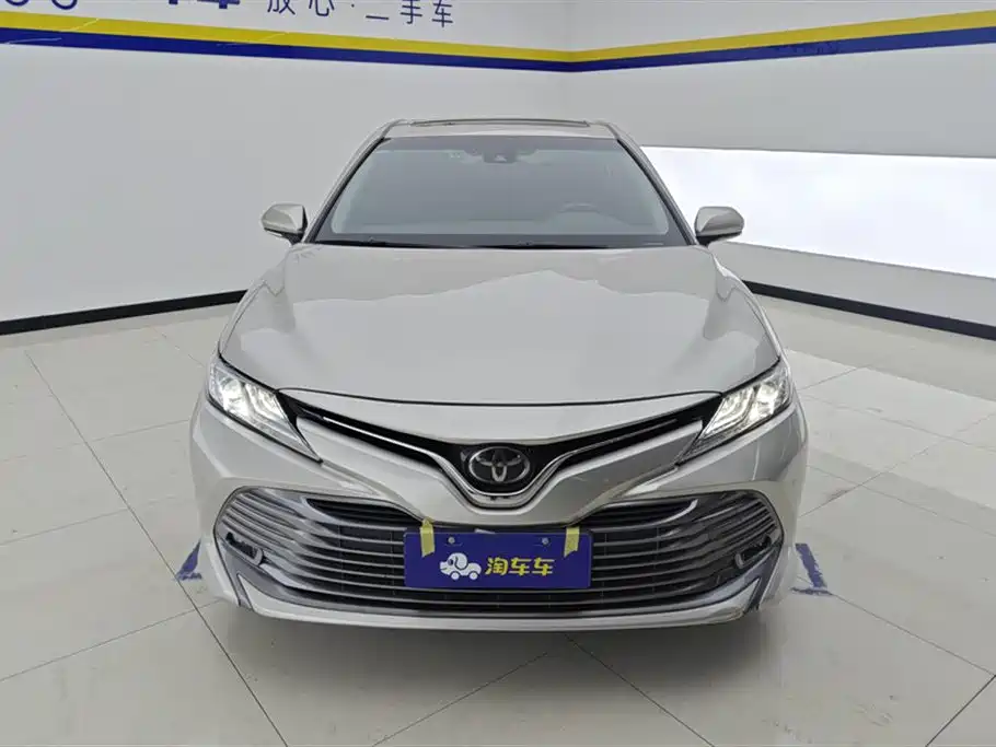 Toyota Camry 2019 2.0G Luxury Edition China VI фото 2