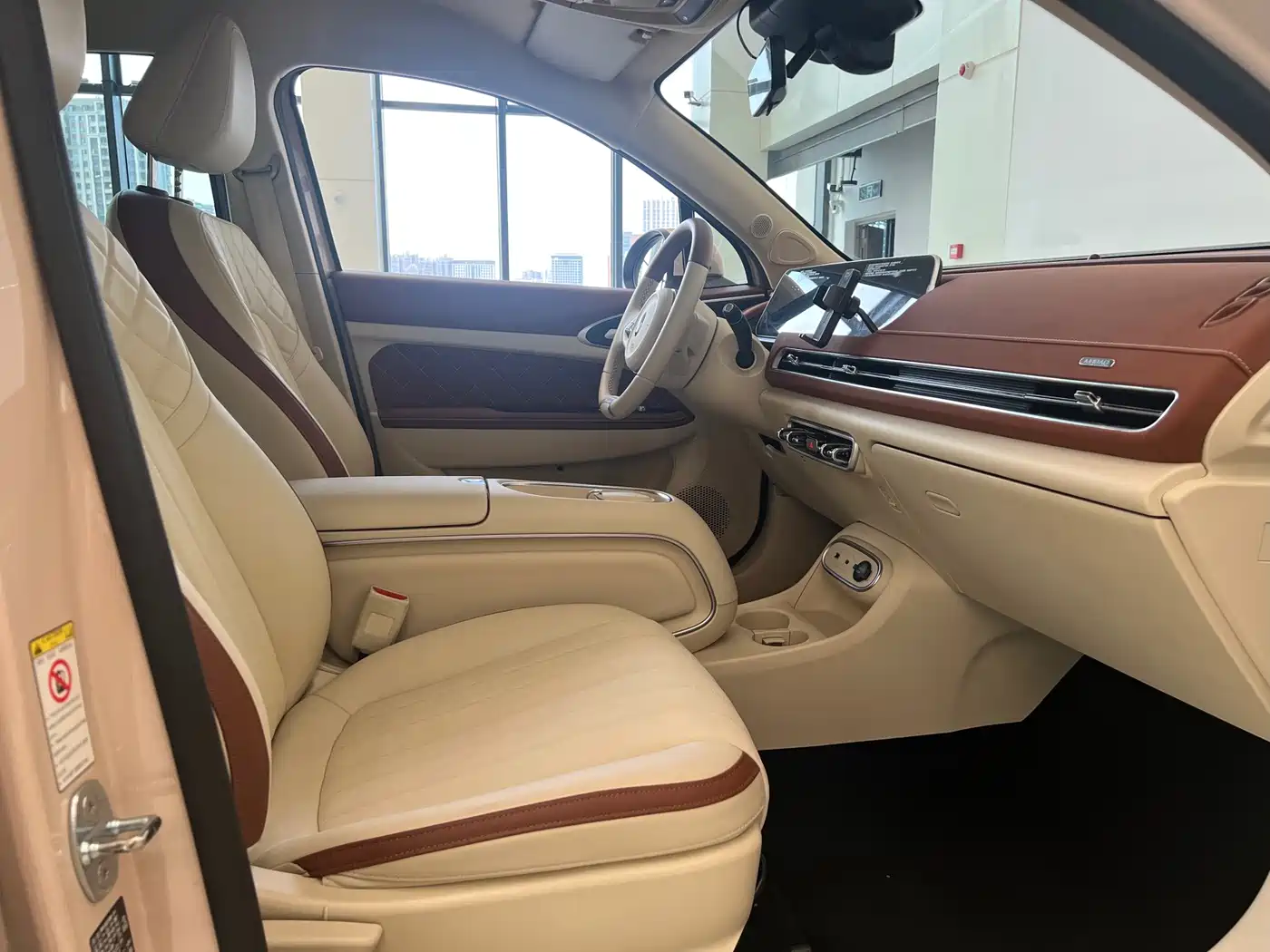 Ora Good Cat 2023 2023 401km Standard Range Luxury LFP