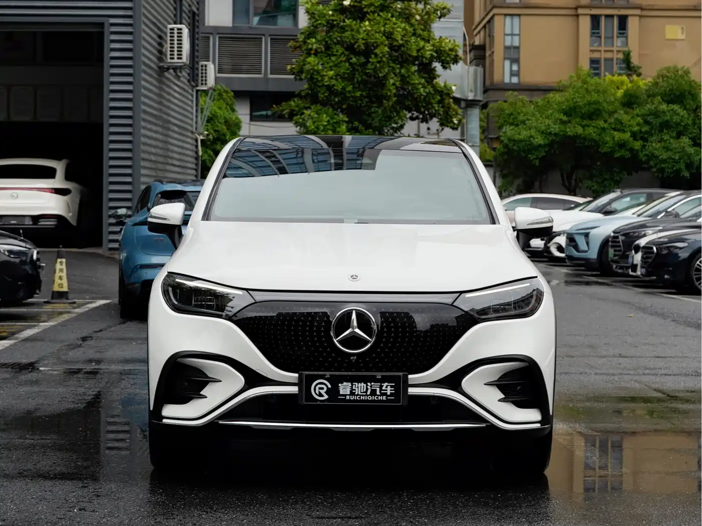 Mercedes-Benz EQE SUV 2024 500 4MATIC Luxury Edition фото 2