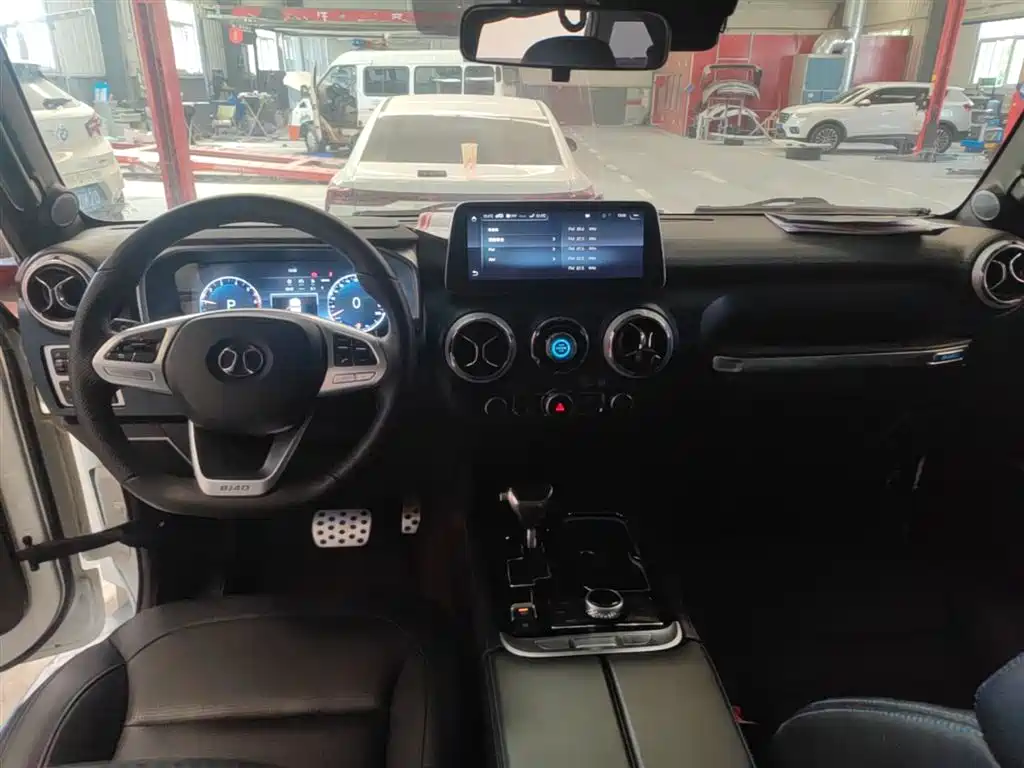 BAIC ORV Beijing Offroad BJ40 2019 PLUS 2.3T Automatic 4WD Luxury Edition China VI фото 6