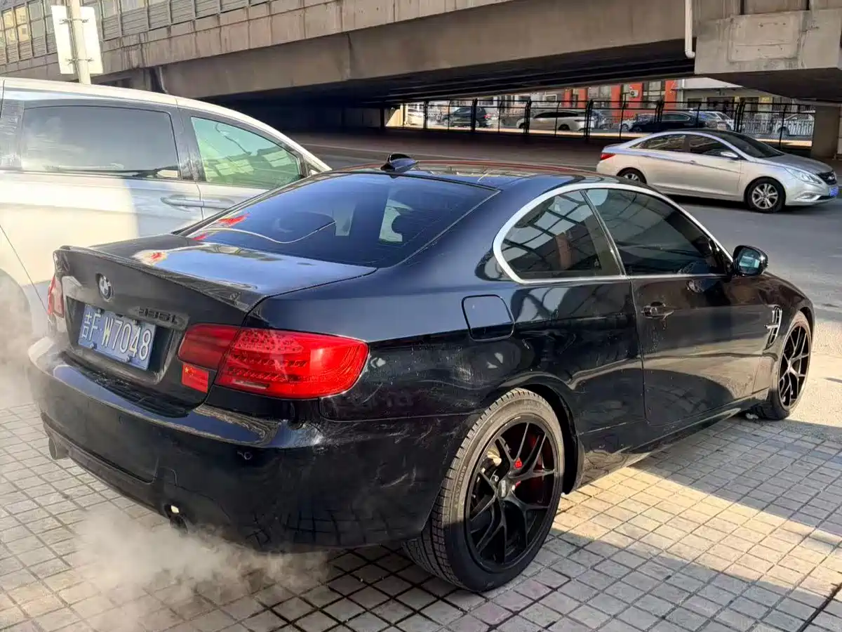 BMW 3 Series (Import) 2011 335i Coupe фото 6