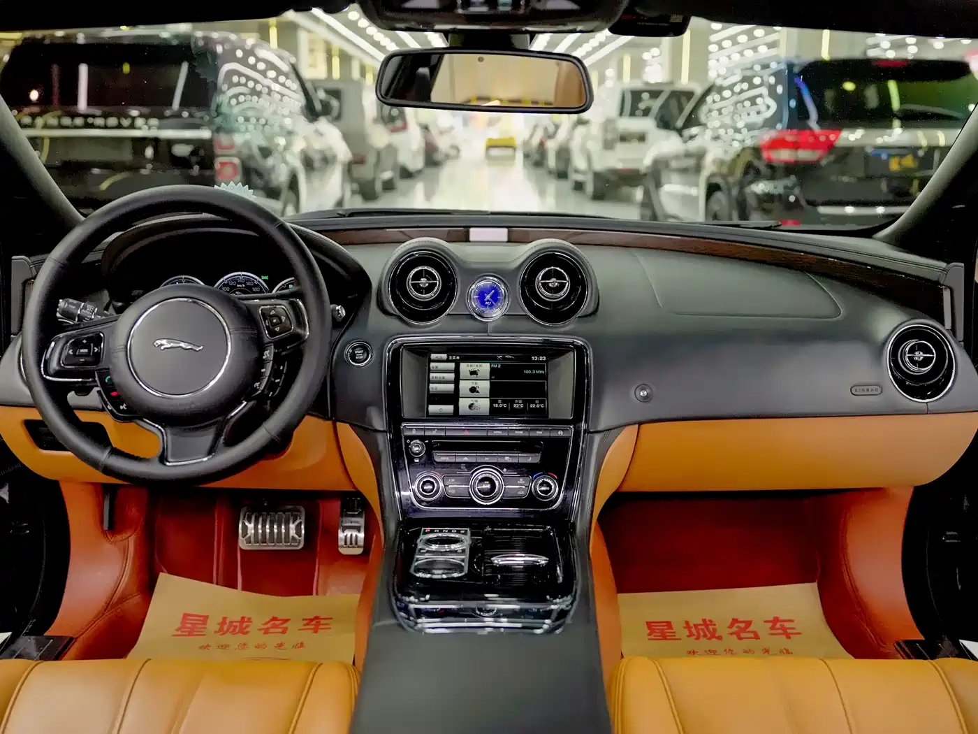 Jaguar XJ 2013 XJL 5.0 SC Ultimate Genesis Edition 5-seater фото 14