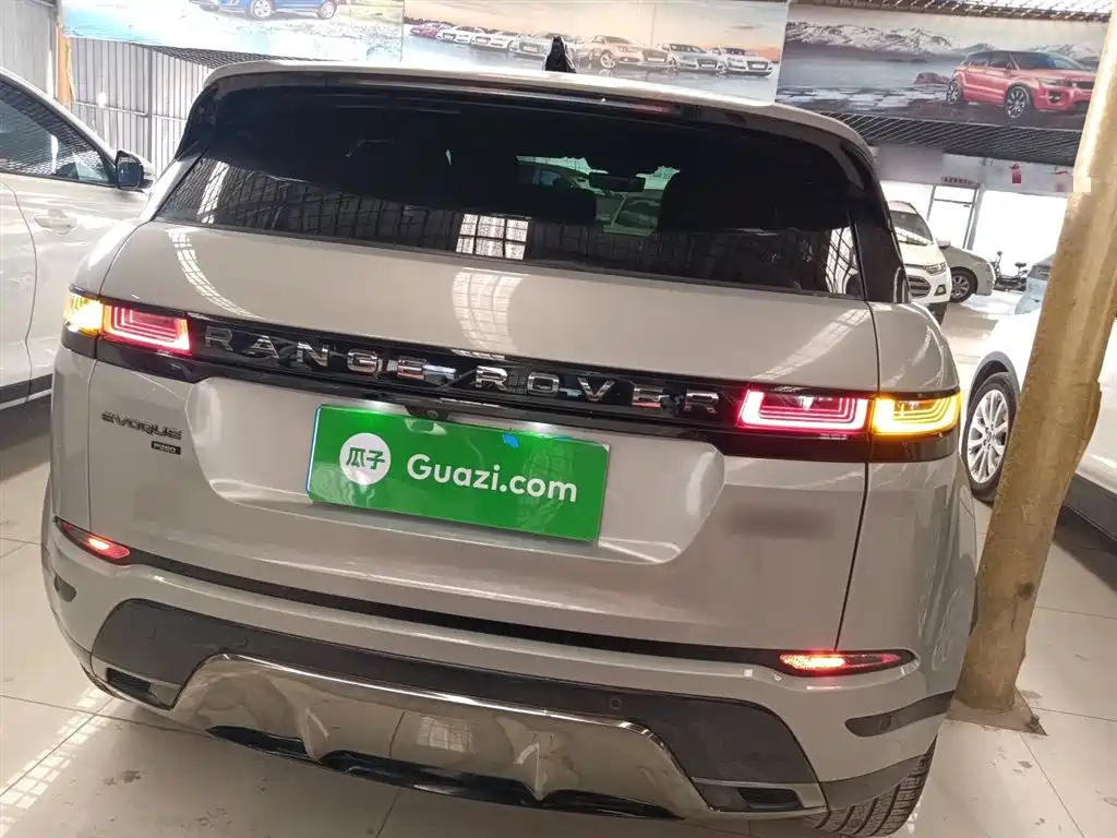 Land Rover Range Rover Evoque 2022 Range Rover Evoque L 249PS R-Dynamic Luxury Edition фото 4