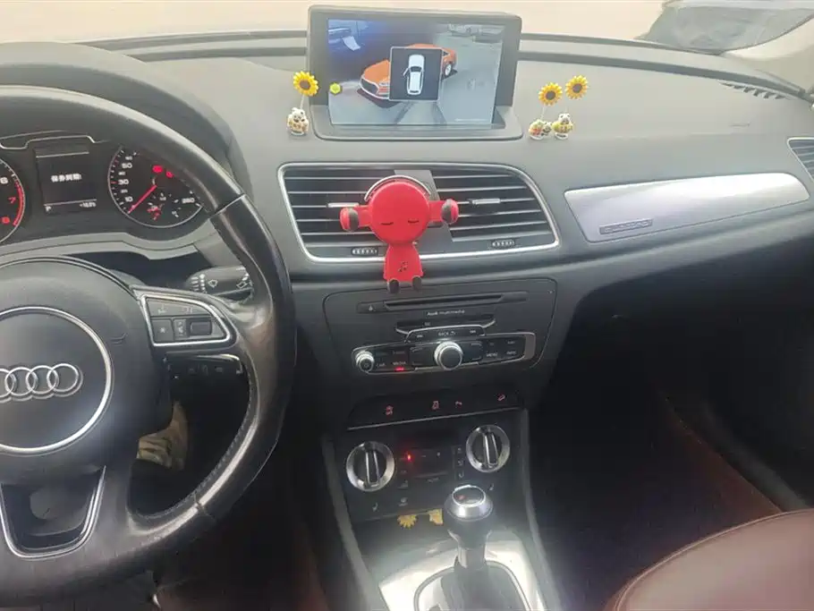 Audi Q3 2015 35 TFSI quattro Technology фото 12