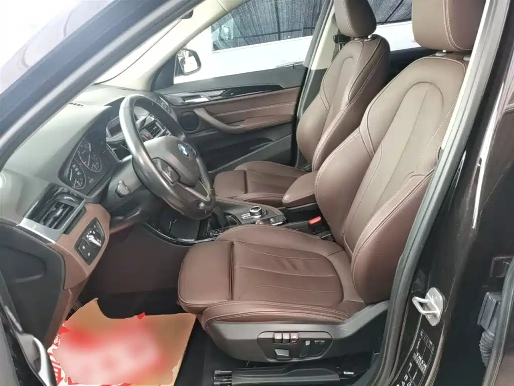 BMW X1 2018 xDrive20Li Premium Model фото 11