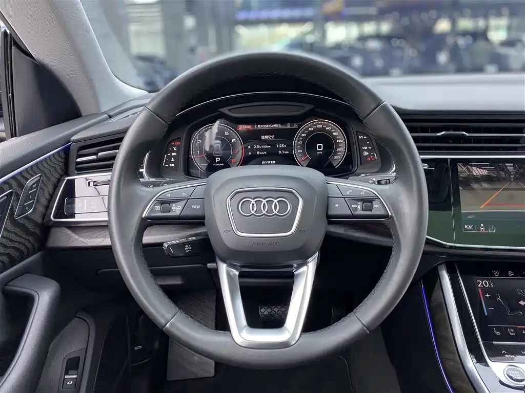 Audi Q8 2022 55 TFSI Luxury Dynamic фото 5