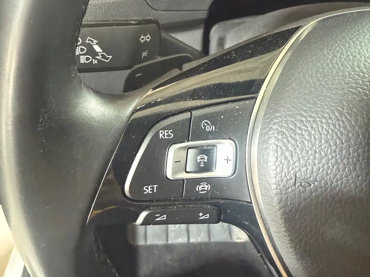 Volkswagen T-ROC 2021 280TSI DSG 2WD Comfort Connected фото 11