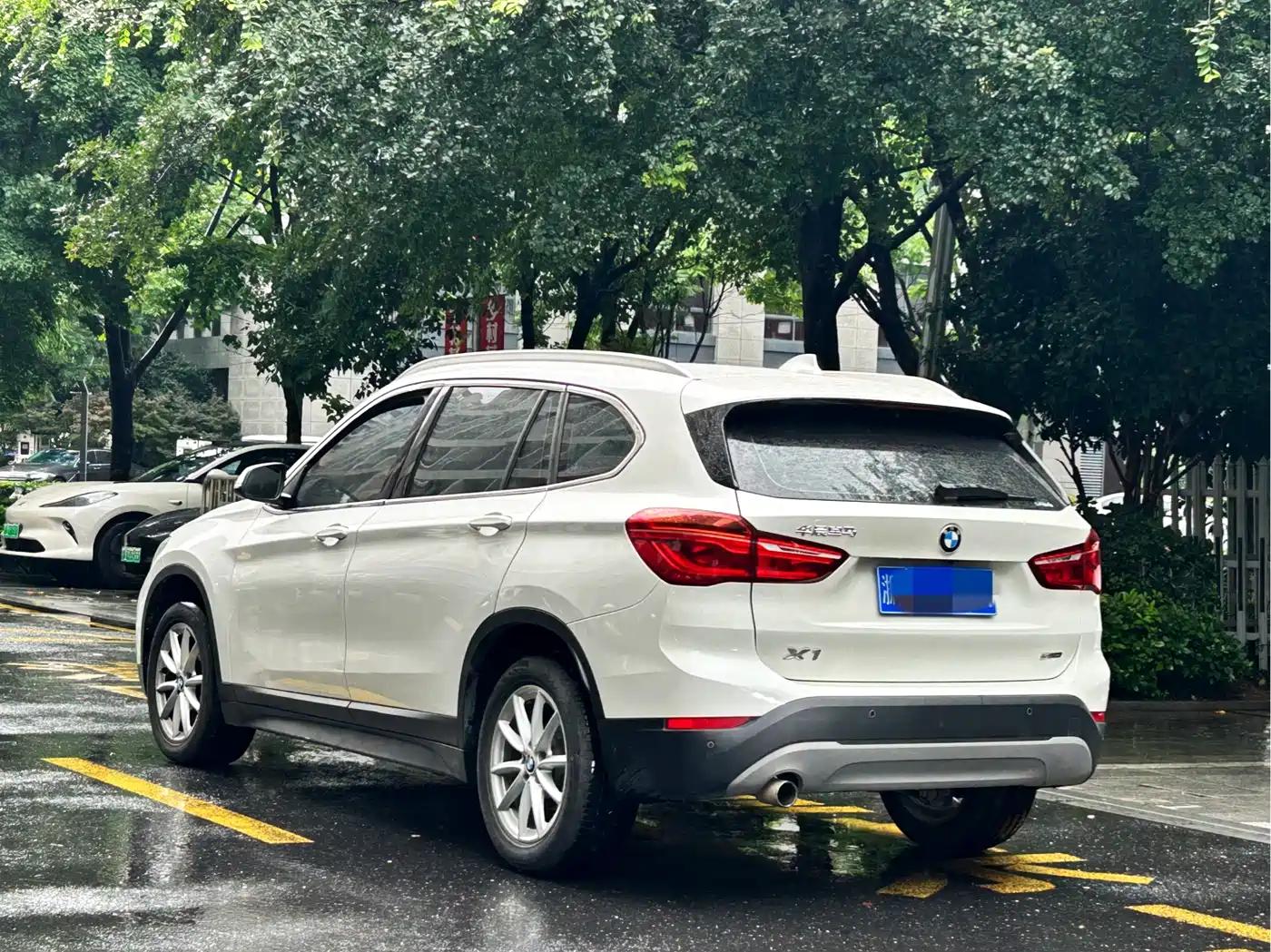 BMW X1 2018 sDrive18Li Fashion Model фото 4