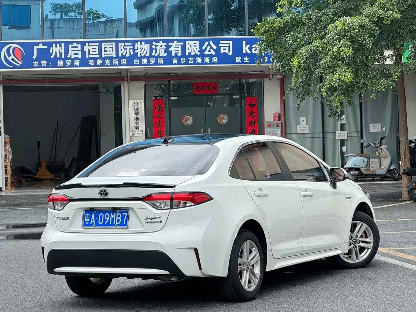 Toyota Levin 2021 Dual Engine 1.8H E-CVT Progressive Edition фото 9