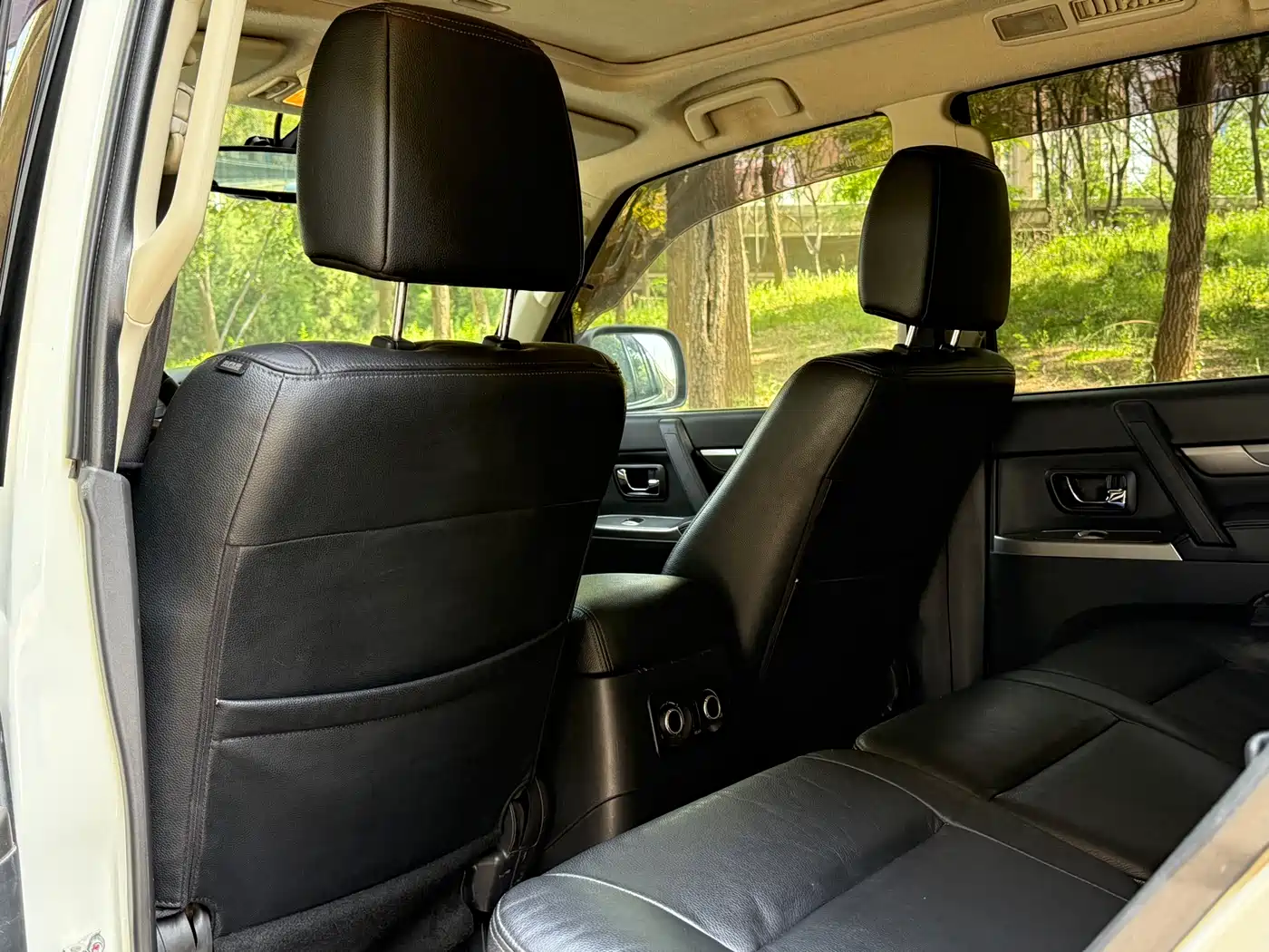 Mitsubishi Pajero (Import) 2016 2016 3.0L Automatic Premium (China V)