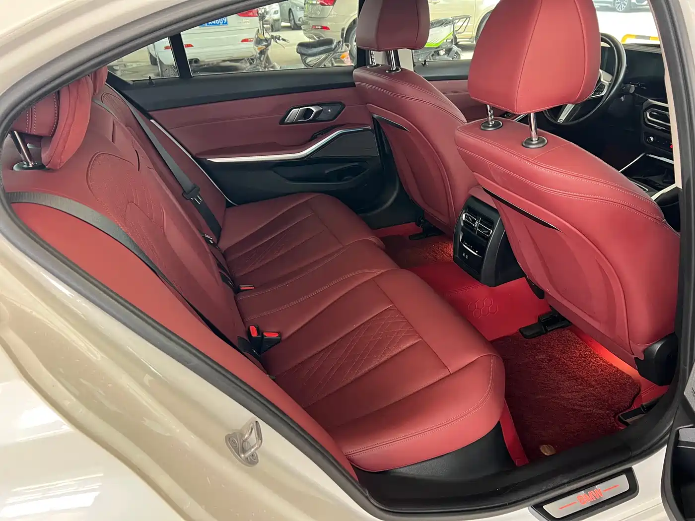 BMW i3 2024 eDrive 40 L Night Sport Package фото 8