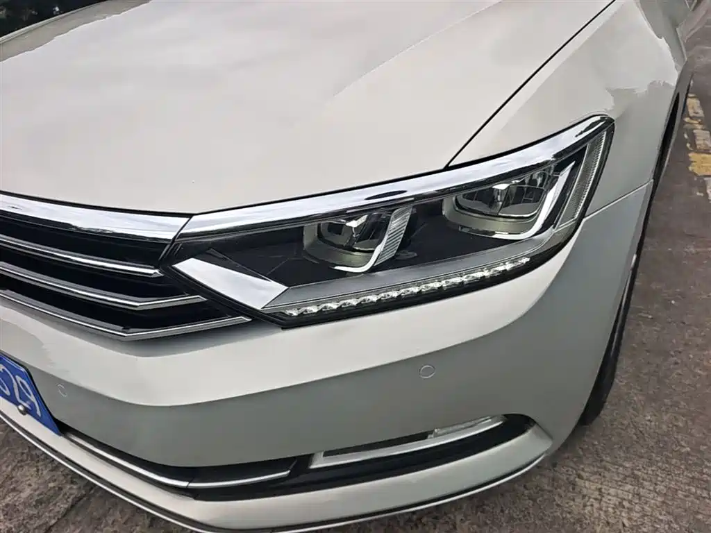 Volkswagen Magotan 2017 330TSI DSG Luxury фото 24