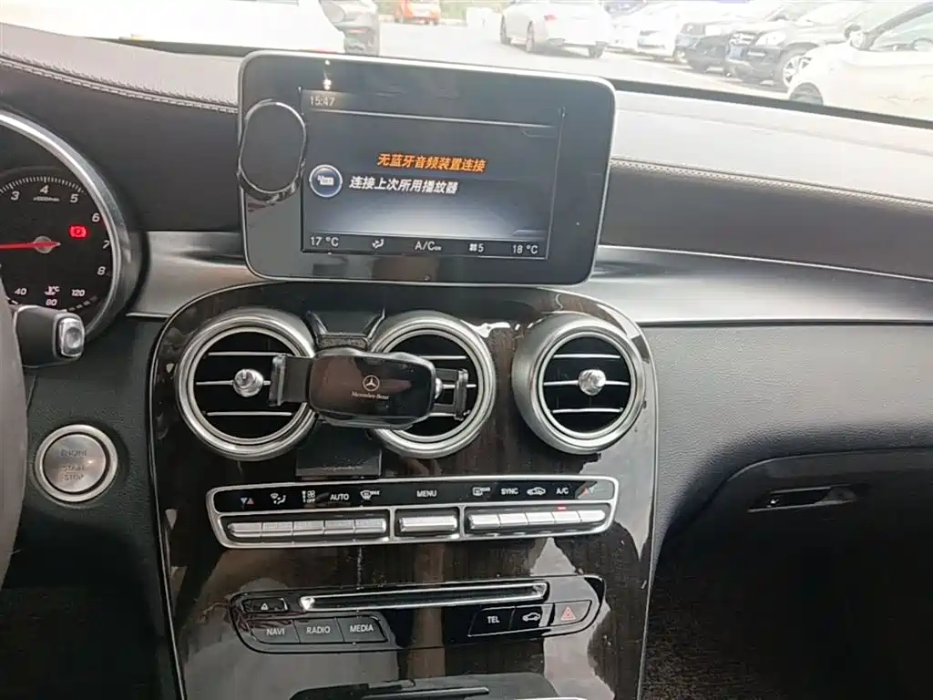 Mercedes-Benz GLC 2016 GLC 260 4MATIC Luxury фото 12