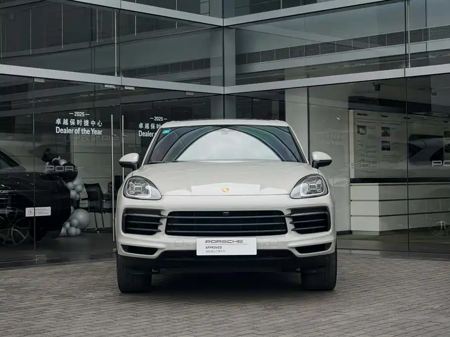 Porsche Cayenne New Energy 2023 Cayenne E-Hybrid 2.0T Platinum Edition фото 5