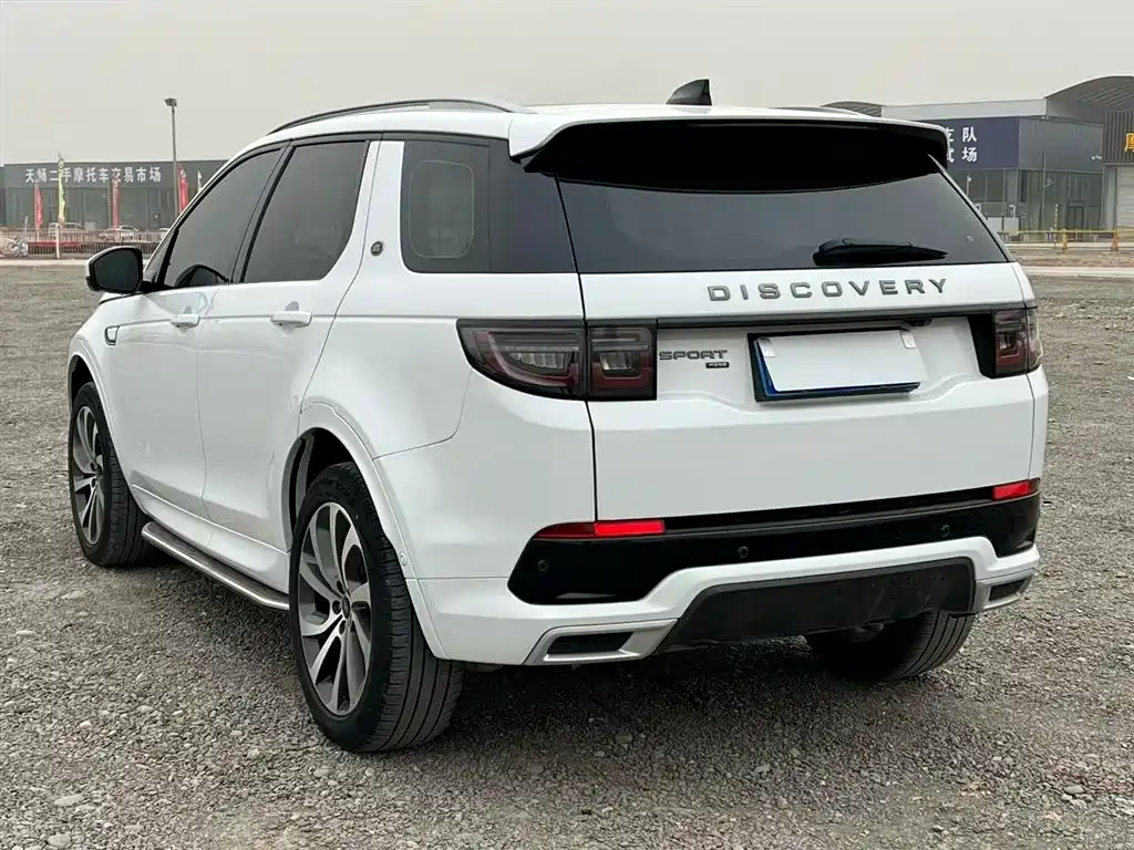 Land Rover Discovery Sport 2021 200PS Family Edition фото 4