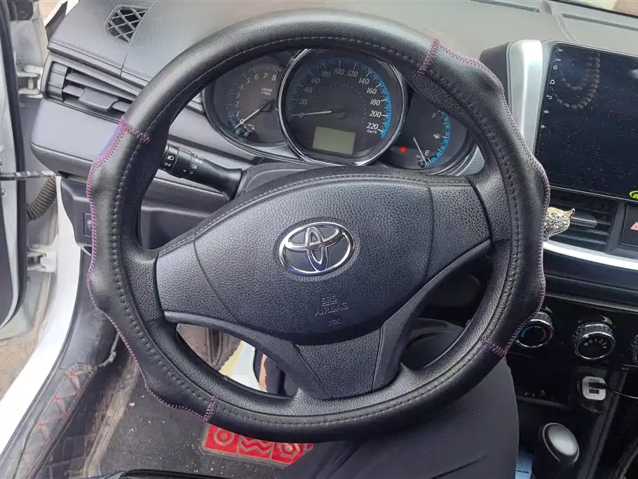 Toyota YARiS L Zhi Xuan 2015 1.5E Auto Charming Edition фото 14