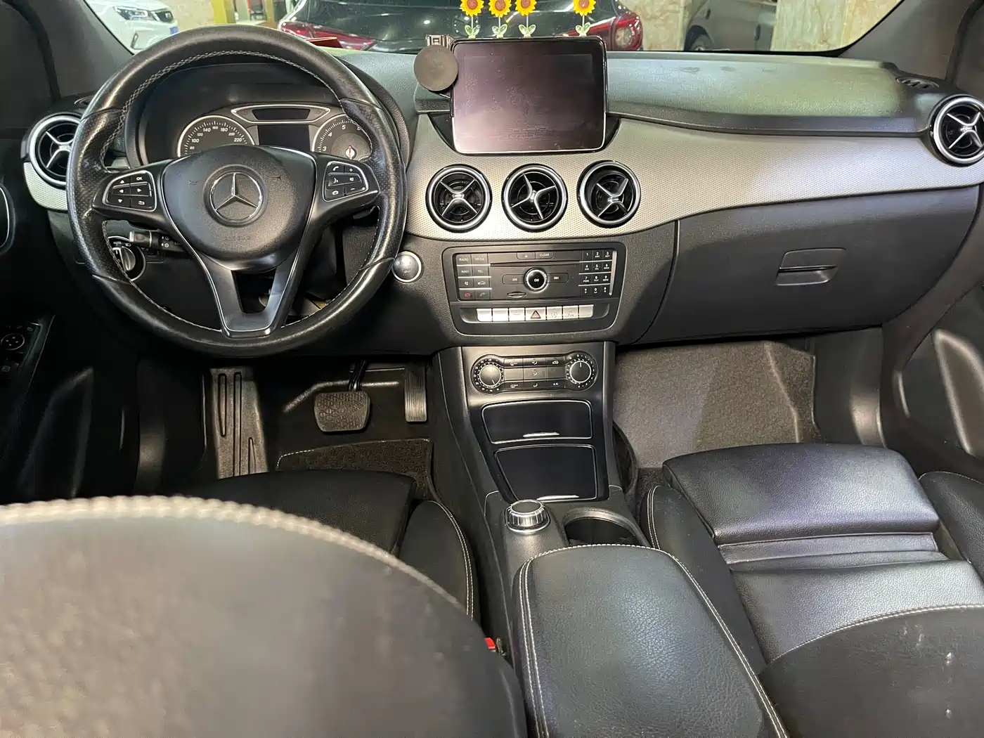 Mercedes-Benz B-Class 2017 B 200 Dynamic фото 15