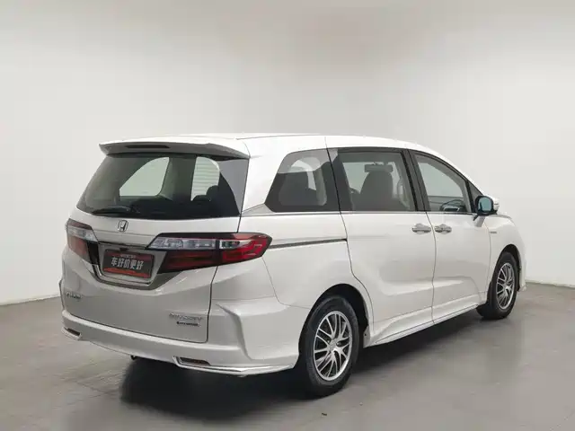 Honda Odyssey 2019 2.0L Sharp·Comfort Edition — фото 2