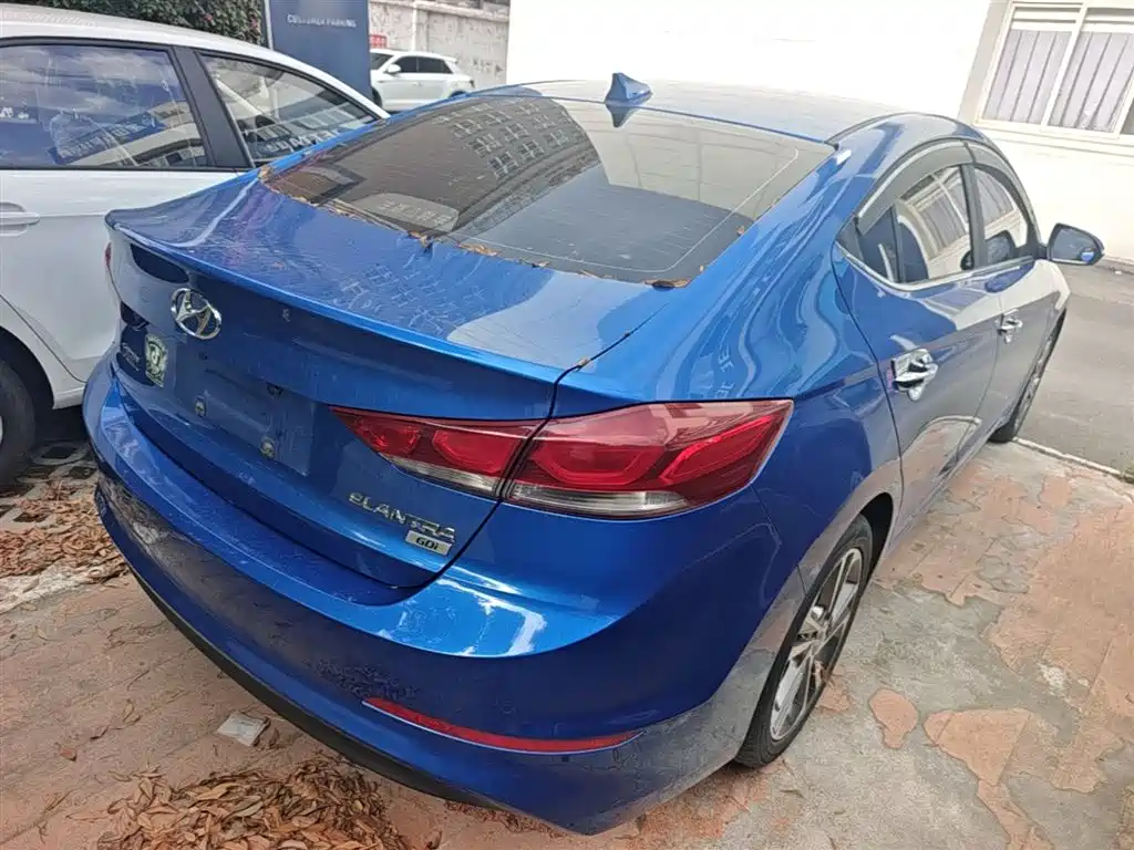 Hyundai Elantra 2016 Model 1.6L Automatic Smart Elite фото 7