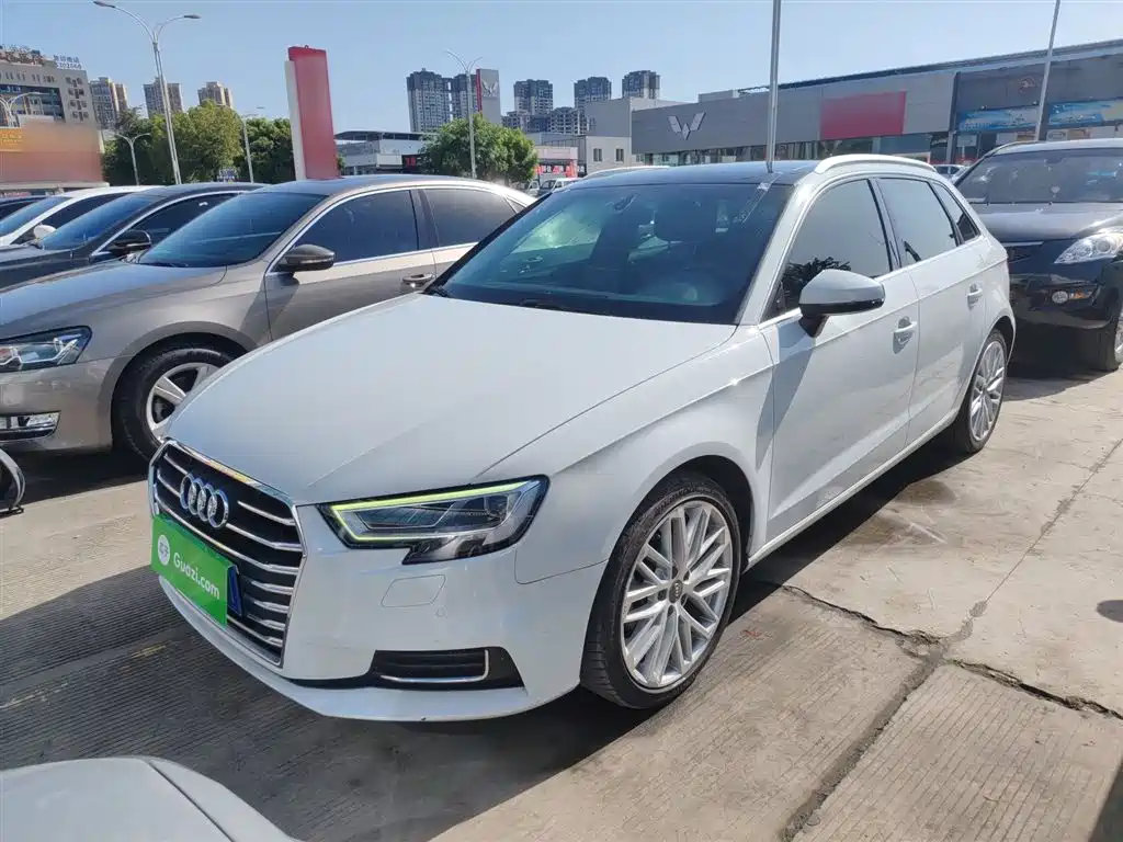 Audi A3 2020 Sportback 35 TFSI Style (China V) фото 2