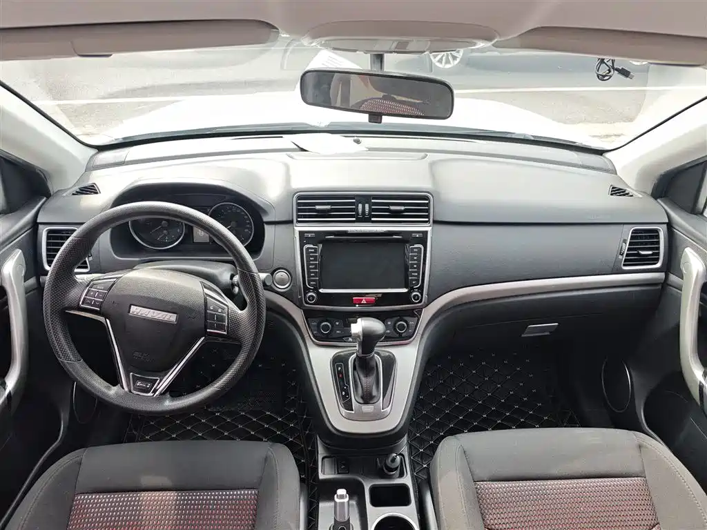 Haval M6 2017 1.5T Automatic 2WD Urban фото 13