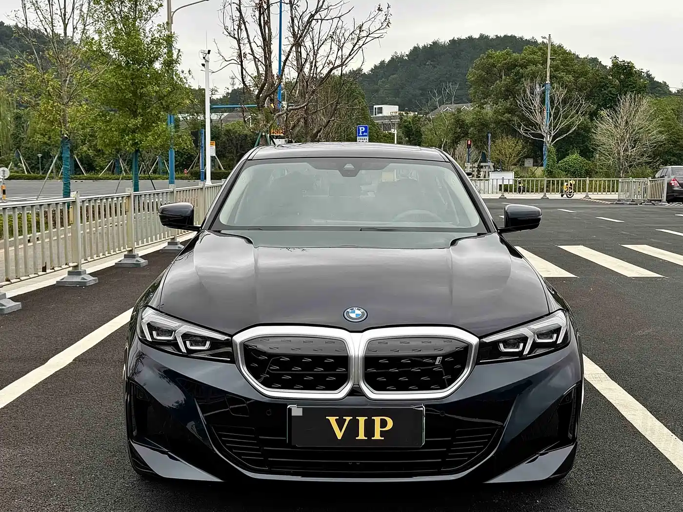 BMW i3 2024 eDrive 35 L фото 2