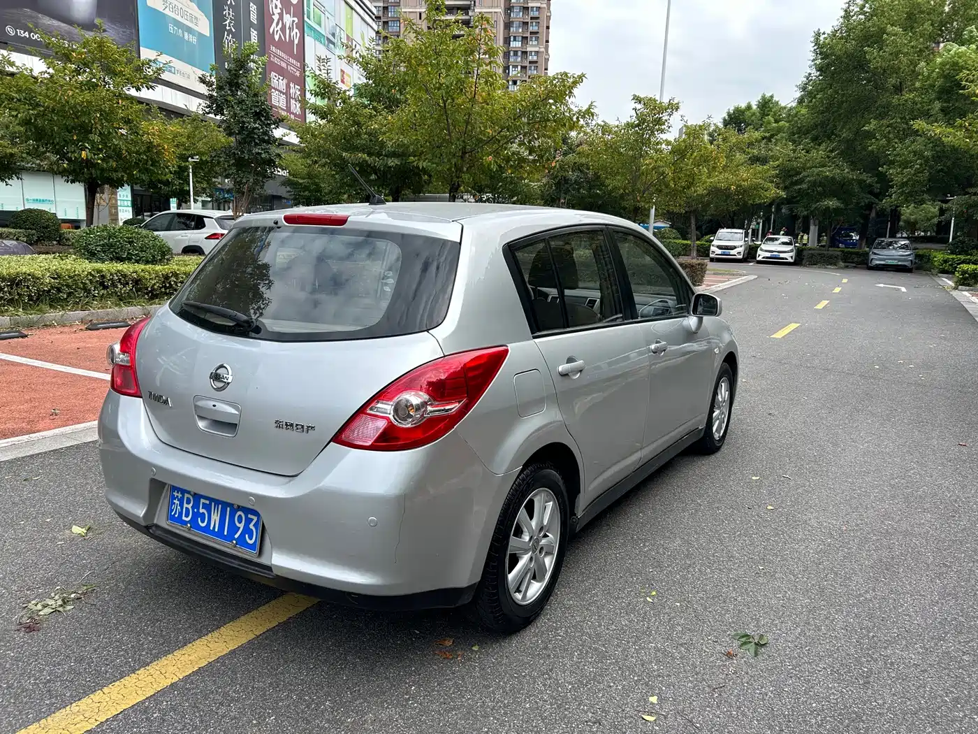 Nissan Tiida 2010 2008 1.6L Automatic Luxury