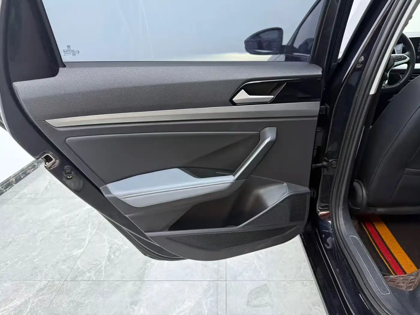 Volkswagen Lavida 2024 Model 300TSI DSG Full Comfort Edition фото 15