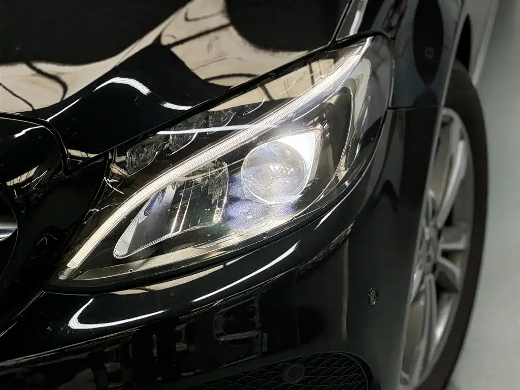 Mercedes-Benz C-Class 2017 Facelift C 200 L Sport Edition фото 3