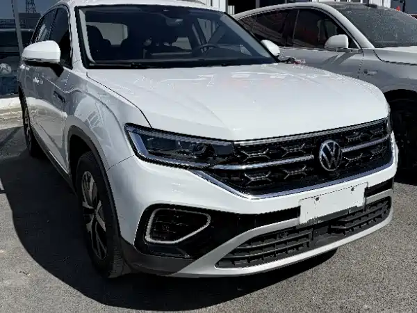 Volkswagen Tayron 2022 280TSI 2WD Luxury Smart Connect Edition фото 3