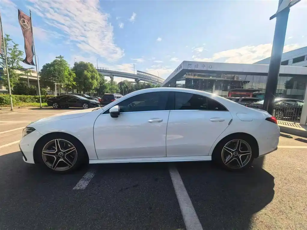 Mercedes-Benz CLA (Import) 2024 CLA 200 фото 4