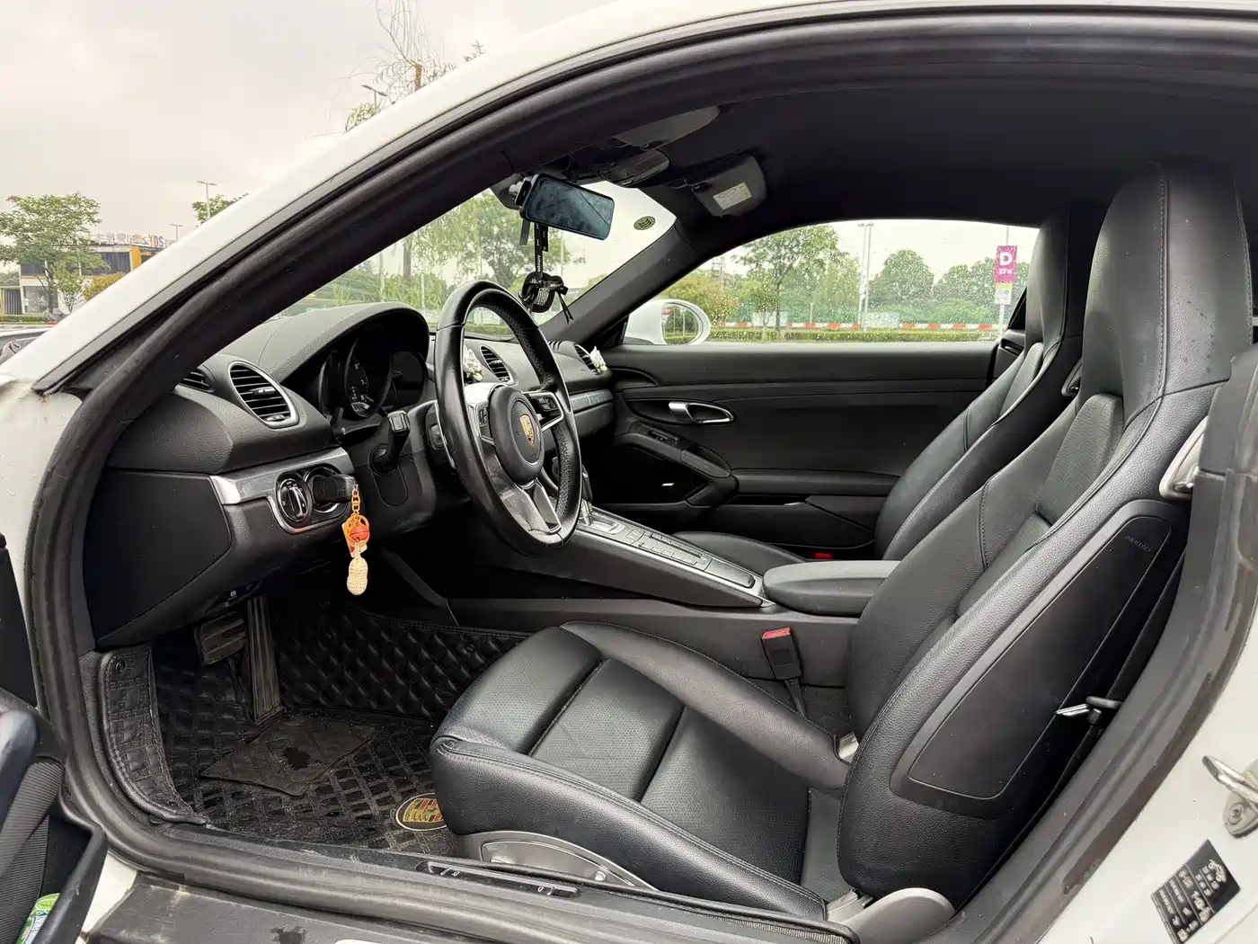 Porsche 718 2016 Cayman 2.0T фото 9